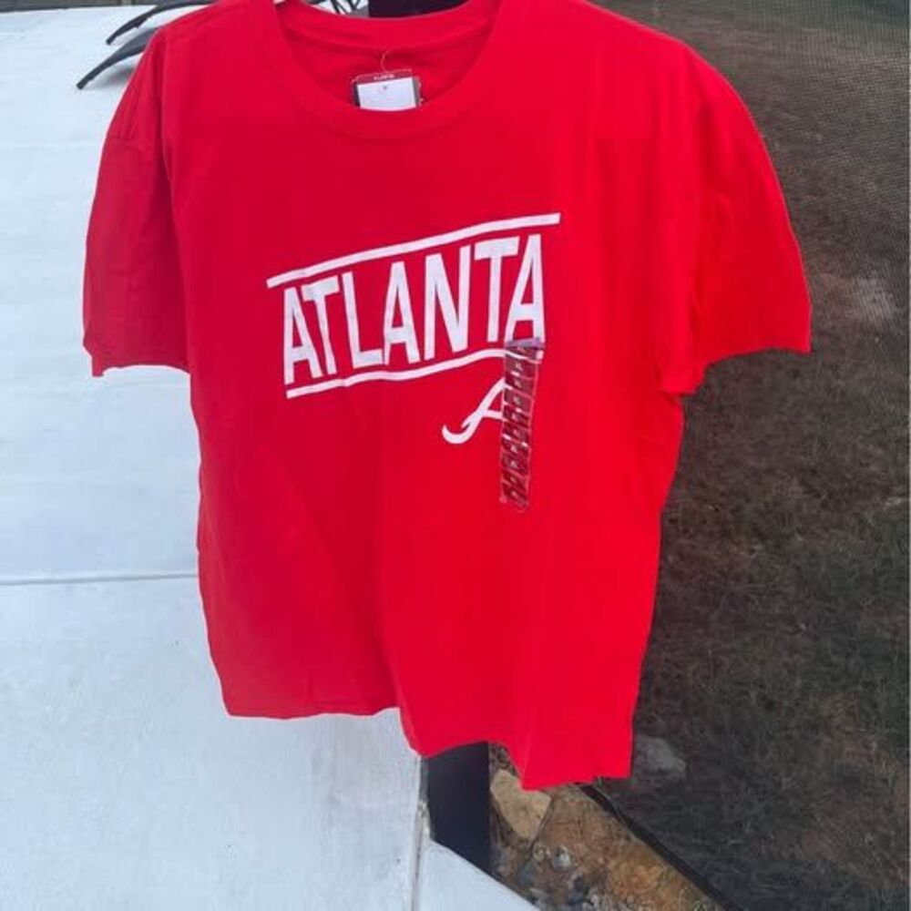 NWT XL Atlanta Braves T-shirt, sports Tee red genuine merchandise C7254